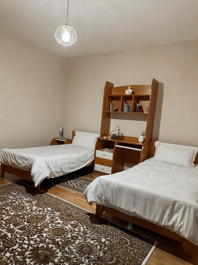 Villa Malo Guesthouse Корча Экстерьер фото