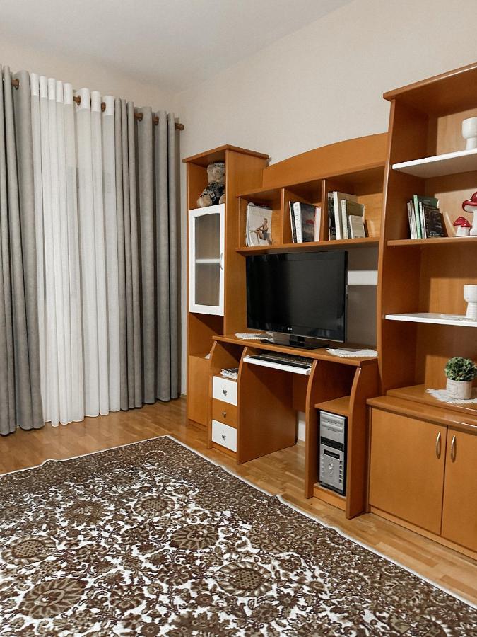Villa Malo Guesthouse Корча Экстерьер фото